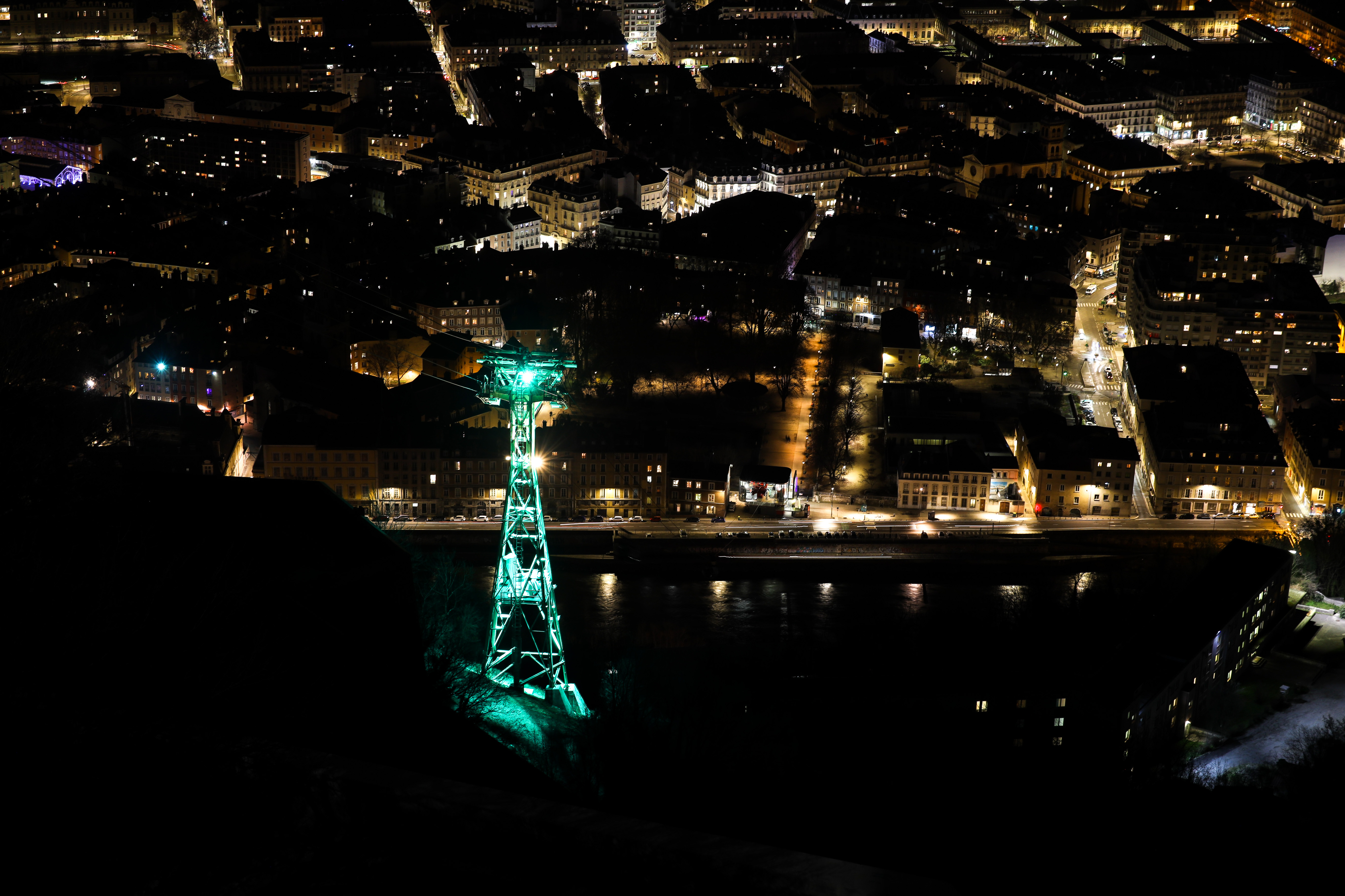 Pylone_Bastille_Vert
